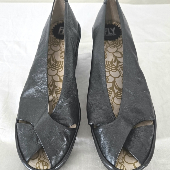 Fly London Women's Black Wedge Heel Slip-On Shoes Work Church Comfort, 40 (9) - Picture 2 of 8